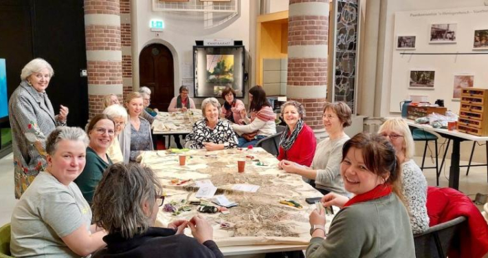 Samen borduren in de kerk 2x1